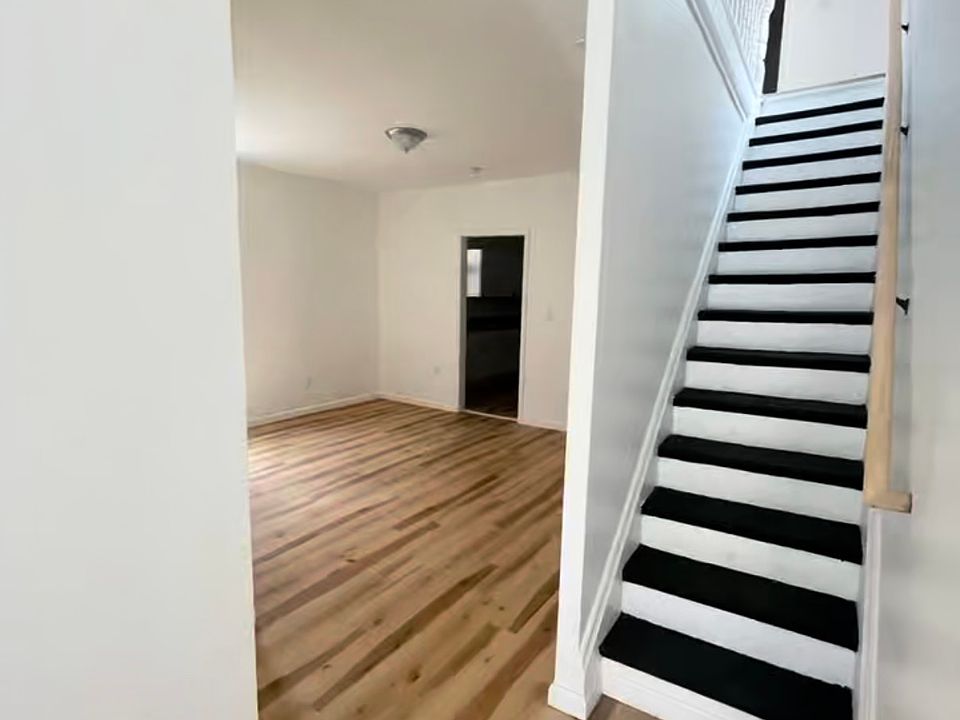 1st image of 7711 Westmoreland Ave APT 1