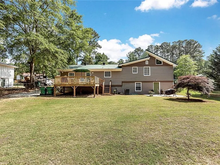 956 Pine Valley Rd — Photo 5
