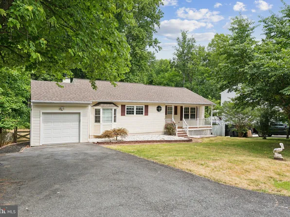 9 Rocky Stone Dr, Stafford, VA 22556
