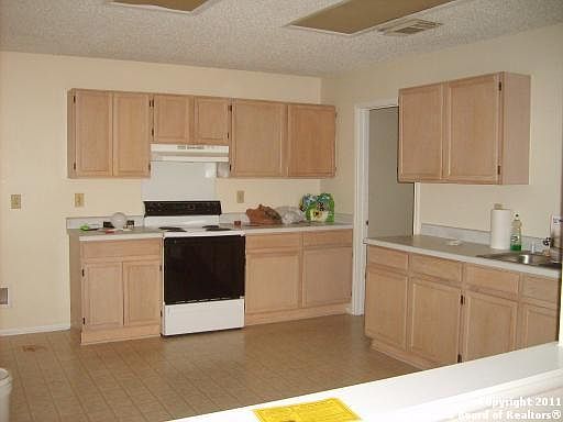5th image of 6707 Cape Meadow Dr