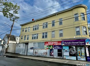 1368-1370 E Main St, Bridgeport, CT 06608