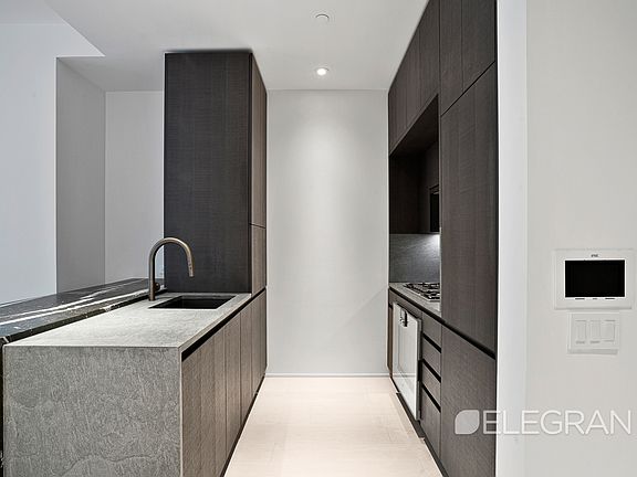 4th image of 130 William St #15