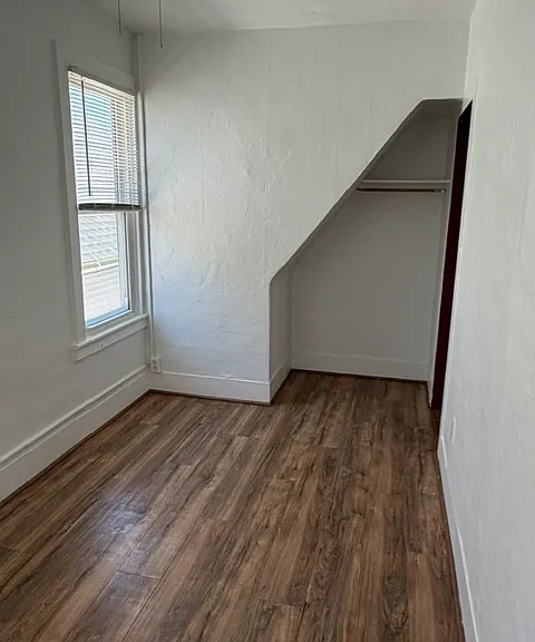98 Gorski St — Photo 3