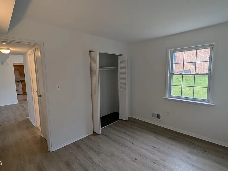 226 Sawmill Rd — Photo 19