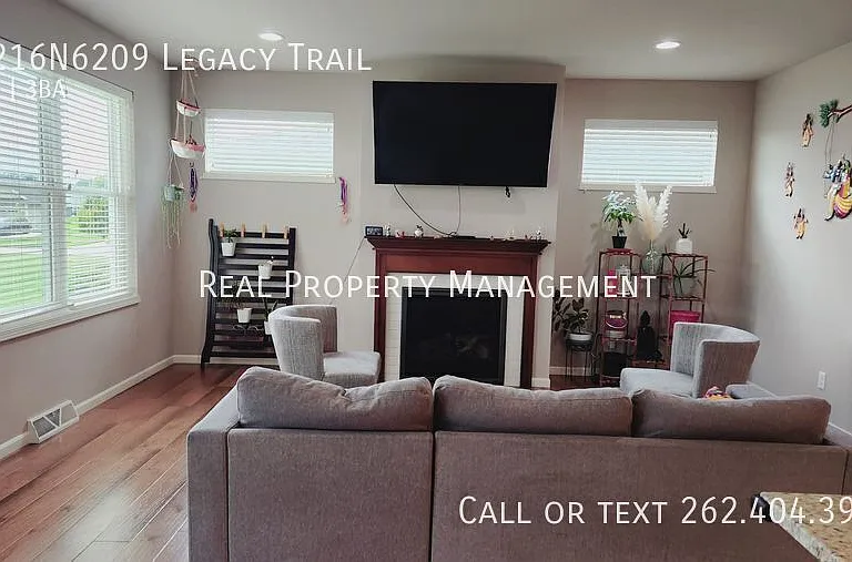 W216N6209 Legacy Trl — Photo 6