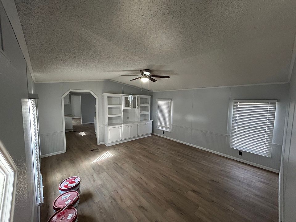 1st image of 2071 Deborah Ln #10