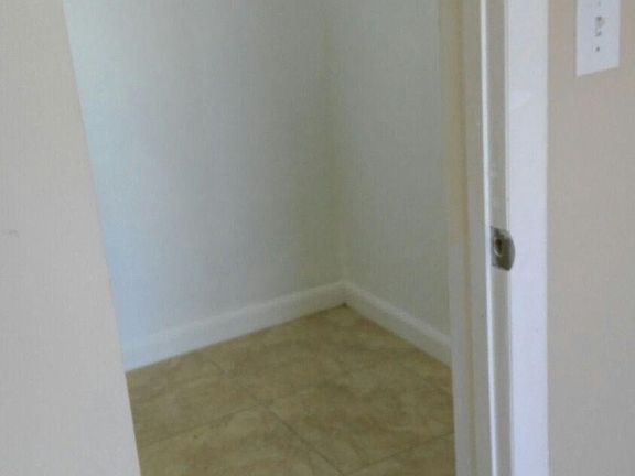 2nd image of 16030 NE 19th Ct APT 302