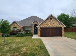 2806 Willow Ridge Cir, Granbury, TX 76049