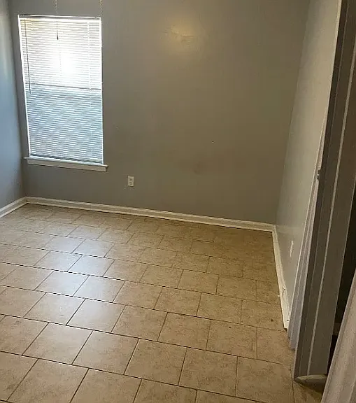636 Green Leaf Dr — Photo 8
