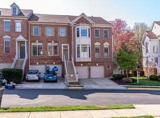9600 Lagersfield Cir, Vienna, VA 22181