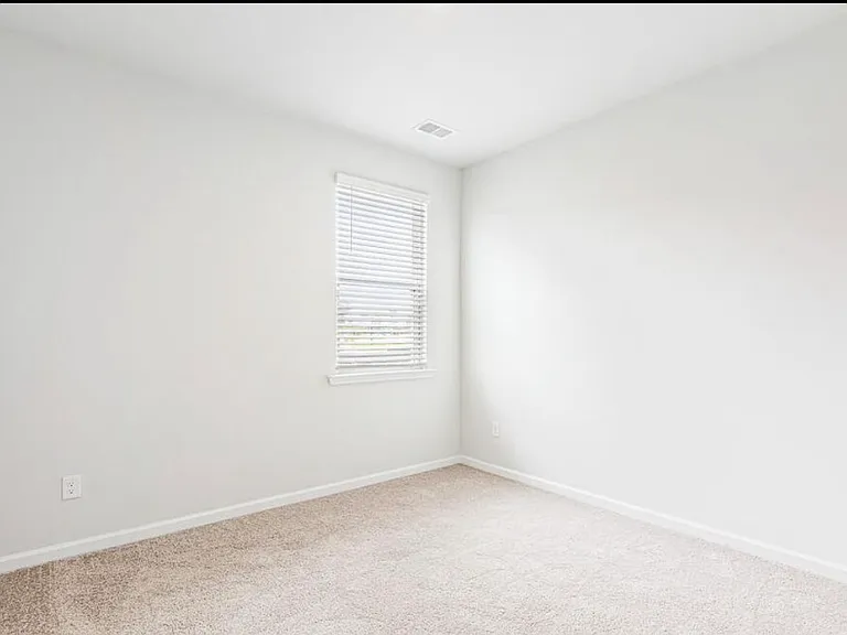 620 Ladywood Dr — Photo 3