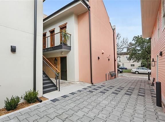 3rd image of 1432 Terpsichore St #2A