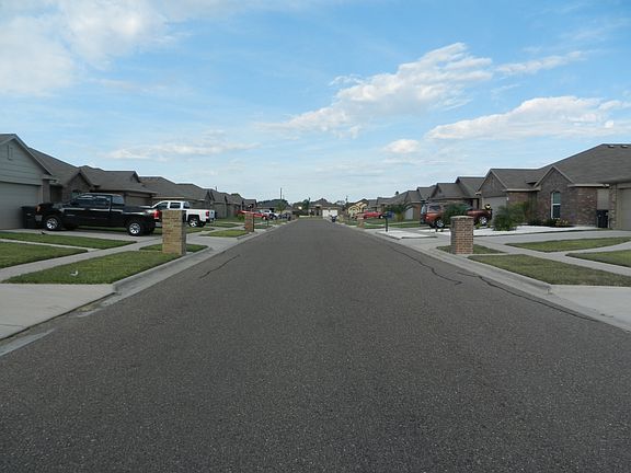 4th image of 2934 Masterson Dr