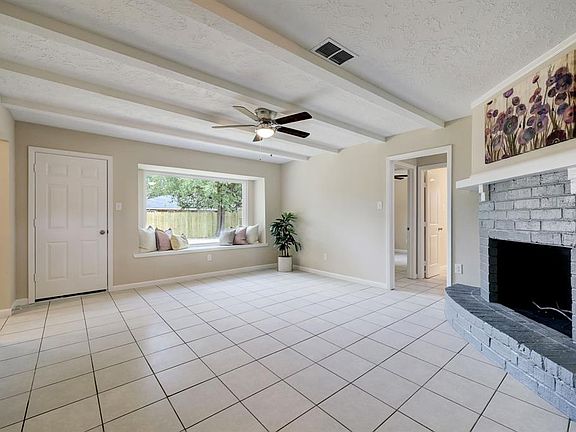 9355 Willow Wood Ln, Houston, TX 77086 | Zillow