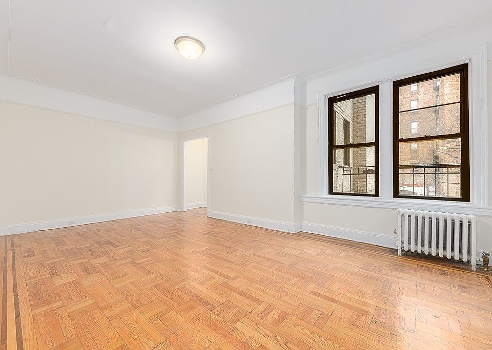 1st image of 4141 44th St #2F