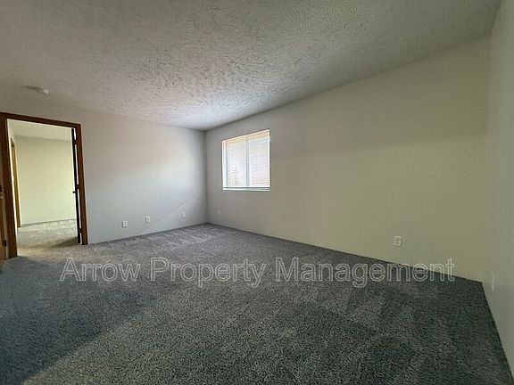 4th image of 1421 D St APT 1