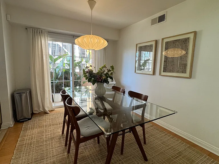 945 N Hudson Ave #204 — Photo 5