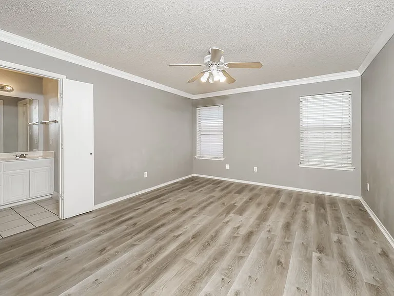 317 Willowstone Trl — Photo 11
