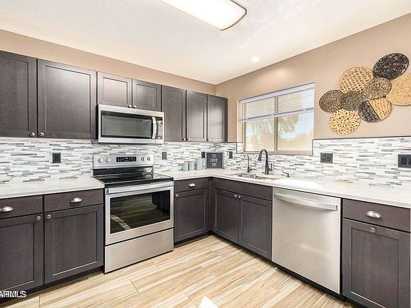3rd image of 16534 N 158th Ave