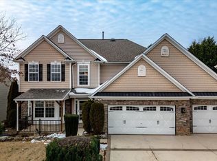 104 Windsor Creek Ct, Simpsonville, SC 29681