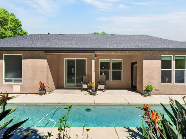 2169 Cadjew St, Redding, CA 96003