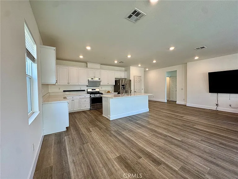 4694 S Rogers Way — Photo 3
