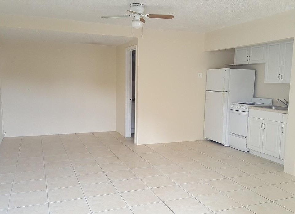 2nd image of 2438 Cleveland St APT 3