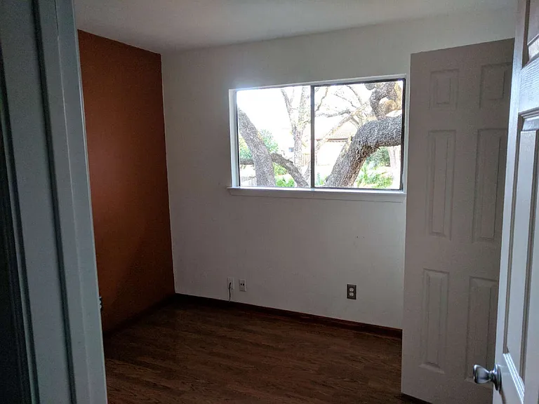 8415 Loralinda Dr — Photo 7