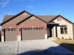 1111 Riesling Ln, Pevely, MO 63070