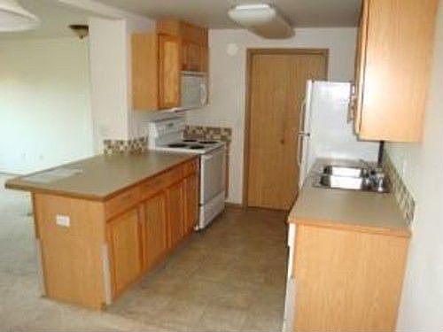 4th image of 11915 Roseberg Ave S APT 207