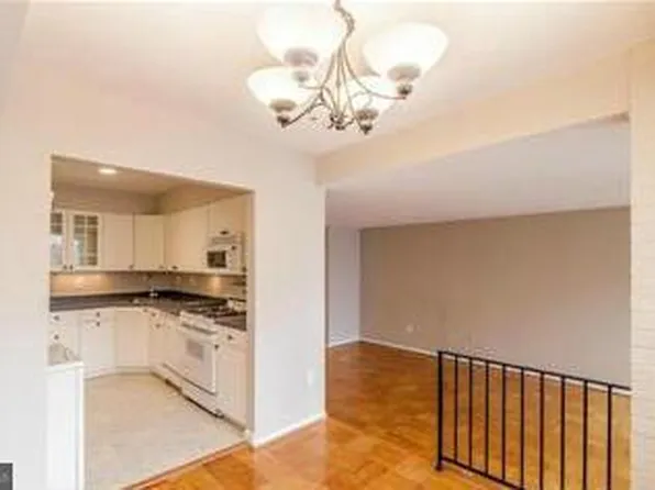 2114 Bonnywood Ln #1201, Silver Spring, MD 20902