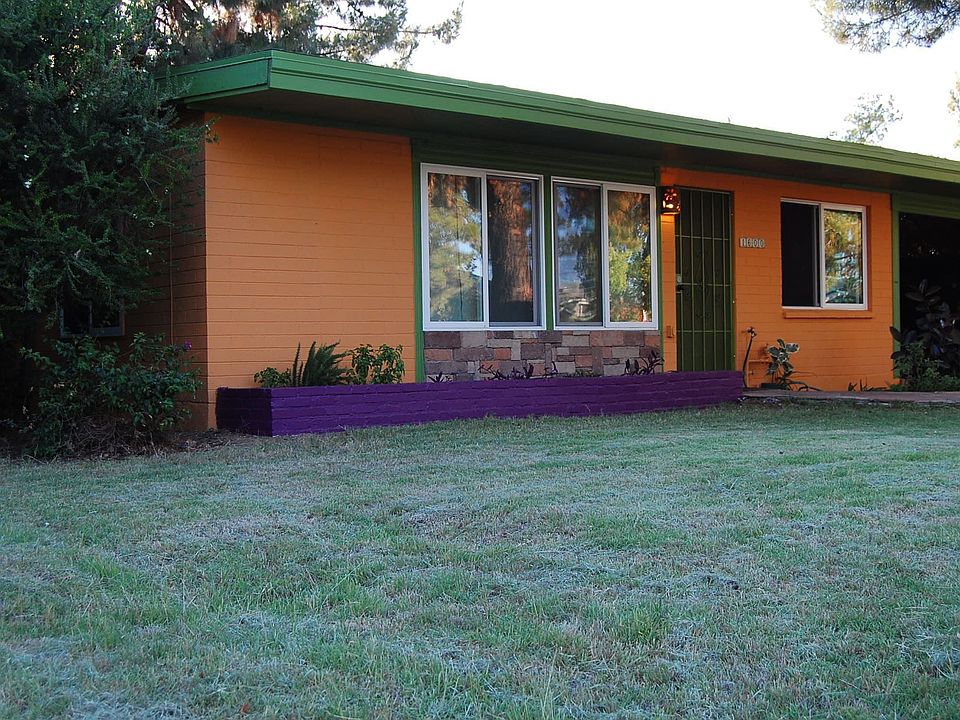 1st image of 1600 S Farmer Ave