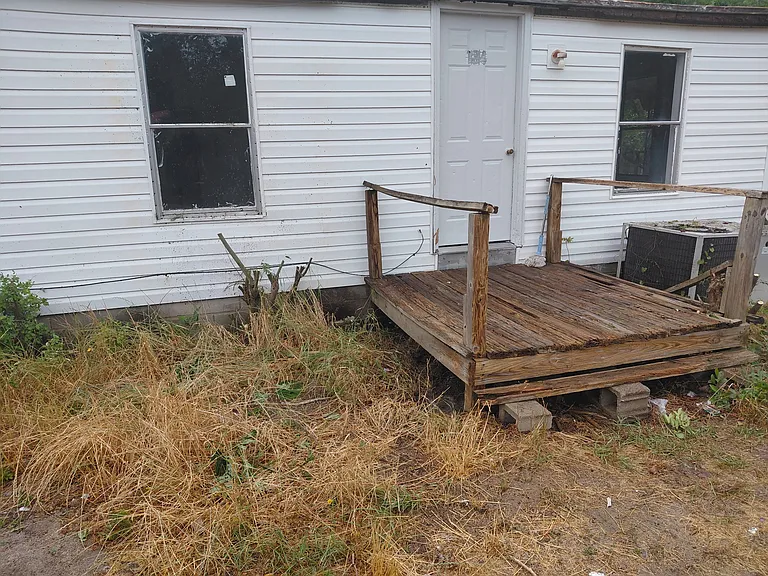 134 Oakwood Dr — Photo 3