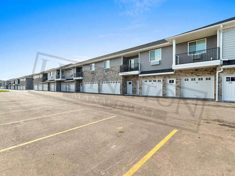 1464 S Pine Tree Rd #167