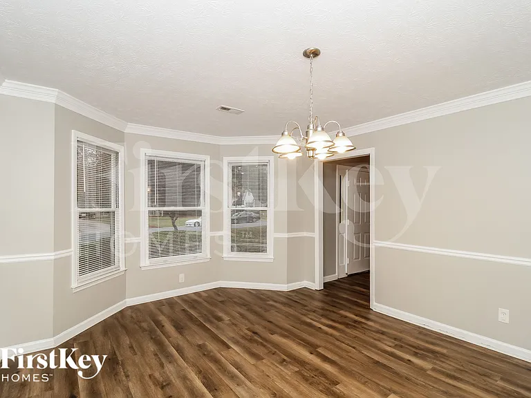 307 Marble Ct — Photo 5