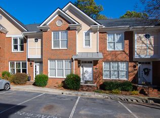 224 Ashton Hall Ln, Raleigh, NC 27609