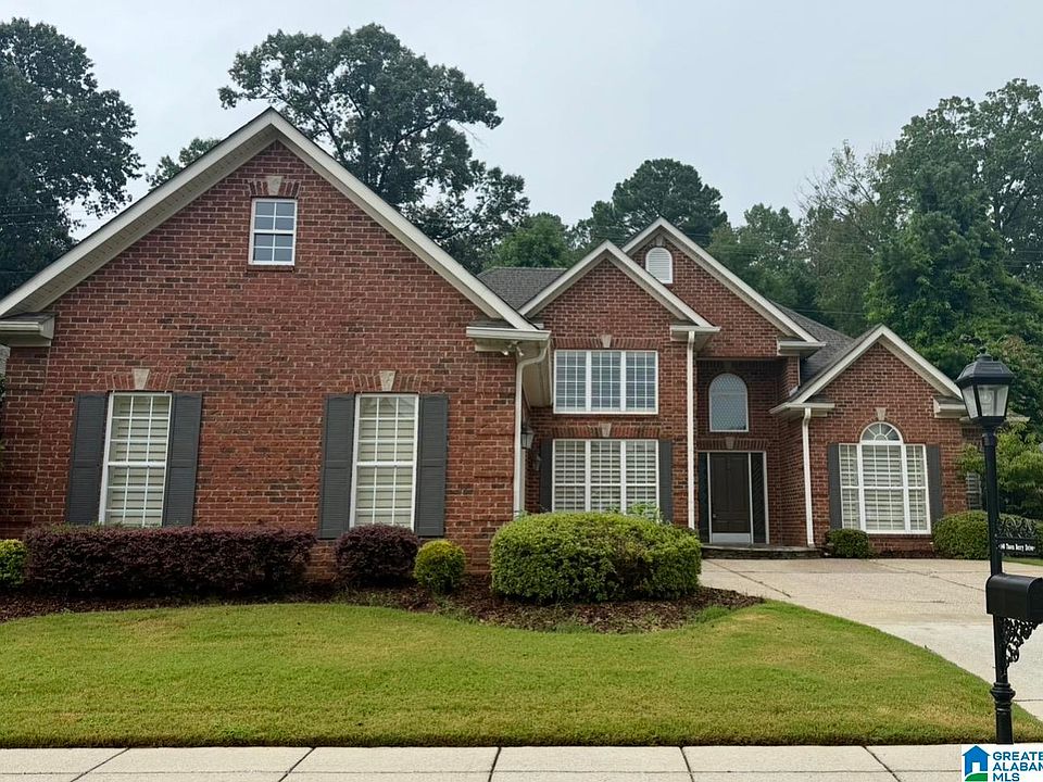 1st image of 148 Thorn Berry Dr