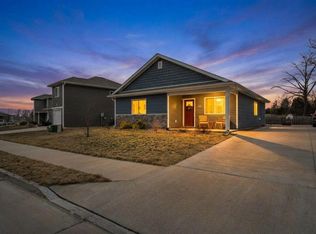 8065 N Glen Meadow Dr, Columbia, MO 65202