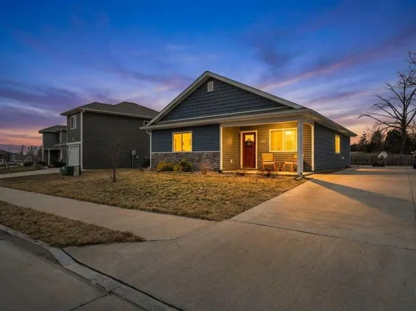 8065 N Glen Meadow Dr, Columbia, MO 65202