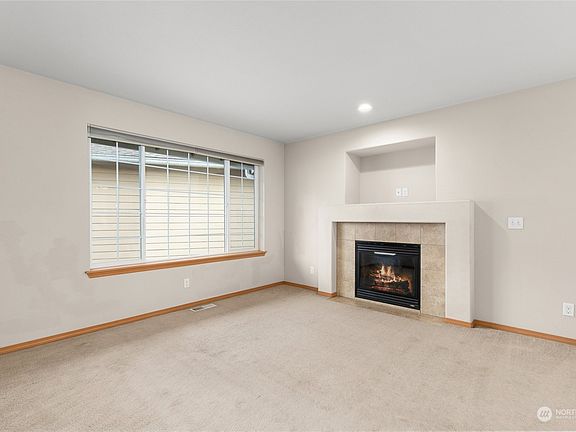 4th image of 4215 144th Street SW