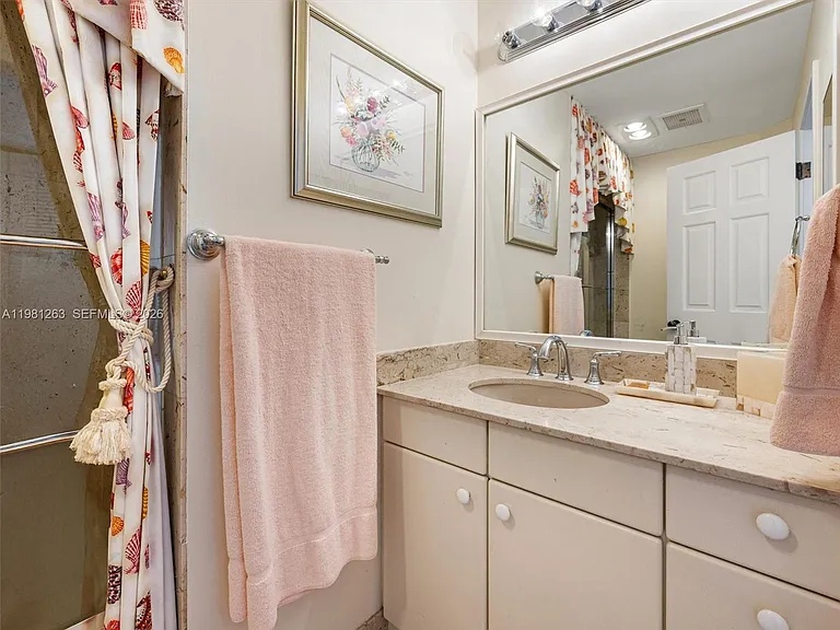 2416 Fisher Island Dr #5106 — Photo 37