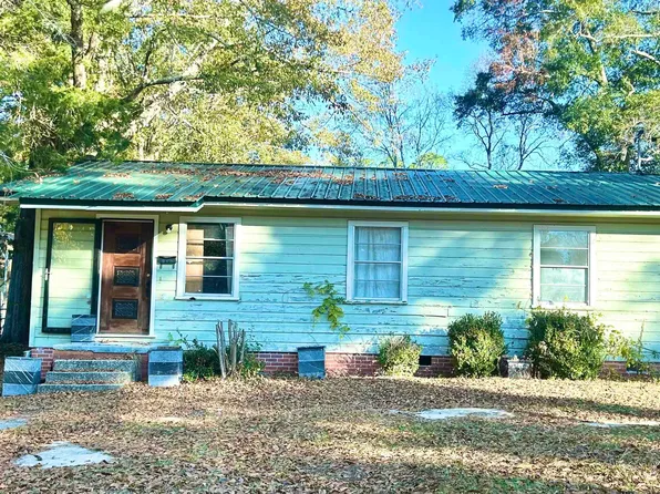 411 E 4th St, Andalusia, AL 36420