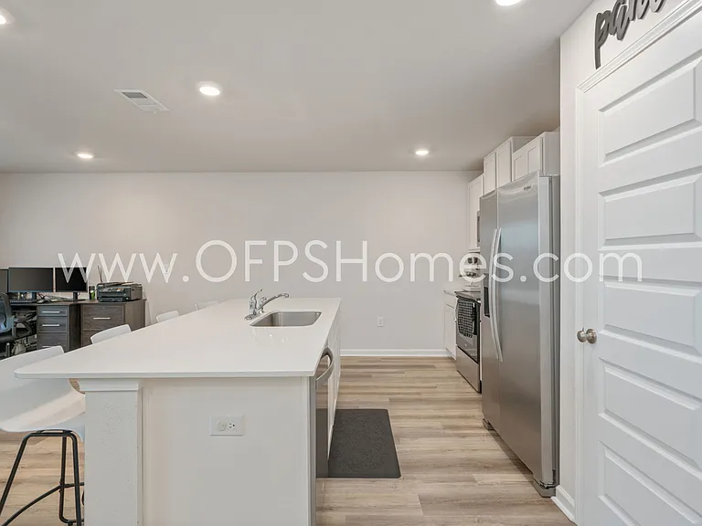 4623 Naval Ct — Photo 9