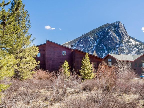 Greenbelt Behind Home