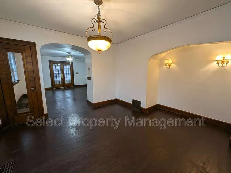 4111 S Calhoun St — Photo 6