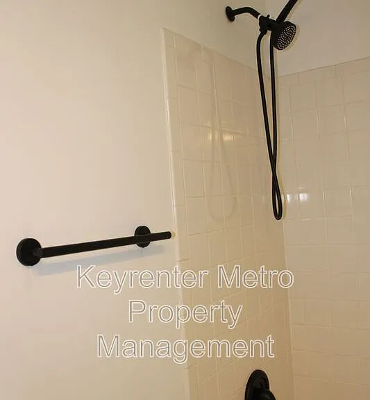 1005 Treeland Way — Photo 29