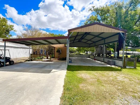 117 Darwin Rd, Cypremort Pt, LA 70538
