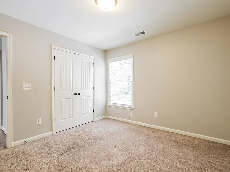 216 Jefferson Ave — Photo 15