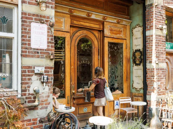 75 Dupont Street image 31 of 31