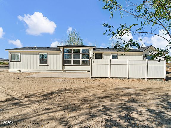 3rd image of 2965 E 8th St